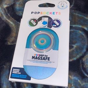 New Opalescent Blue Popsockets PopGrip mobile phone accessory for MagSafe
